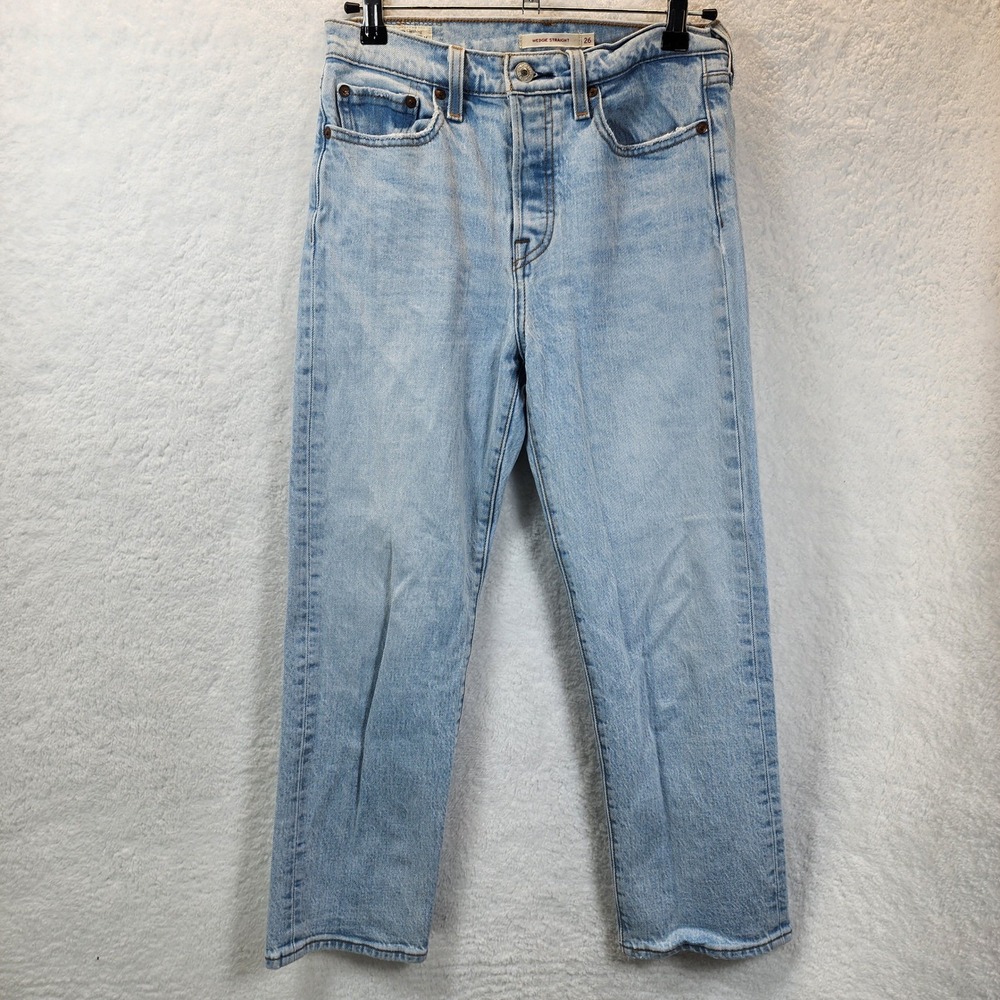 Levis Womens 501 Wedgie Straight High Rise Jeans 26x26 Button Fly Boho Light Wsh - Picture 2 of 16